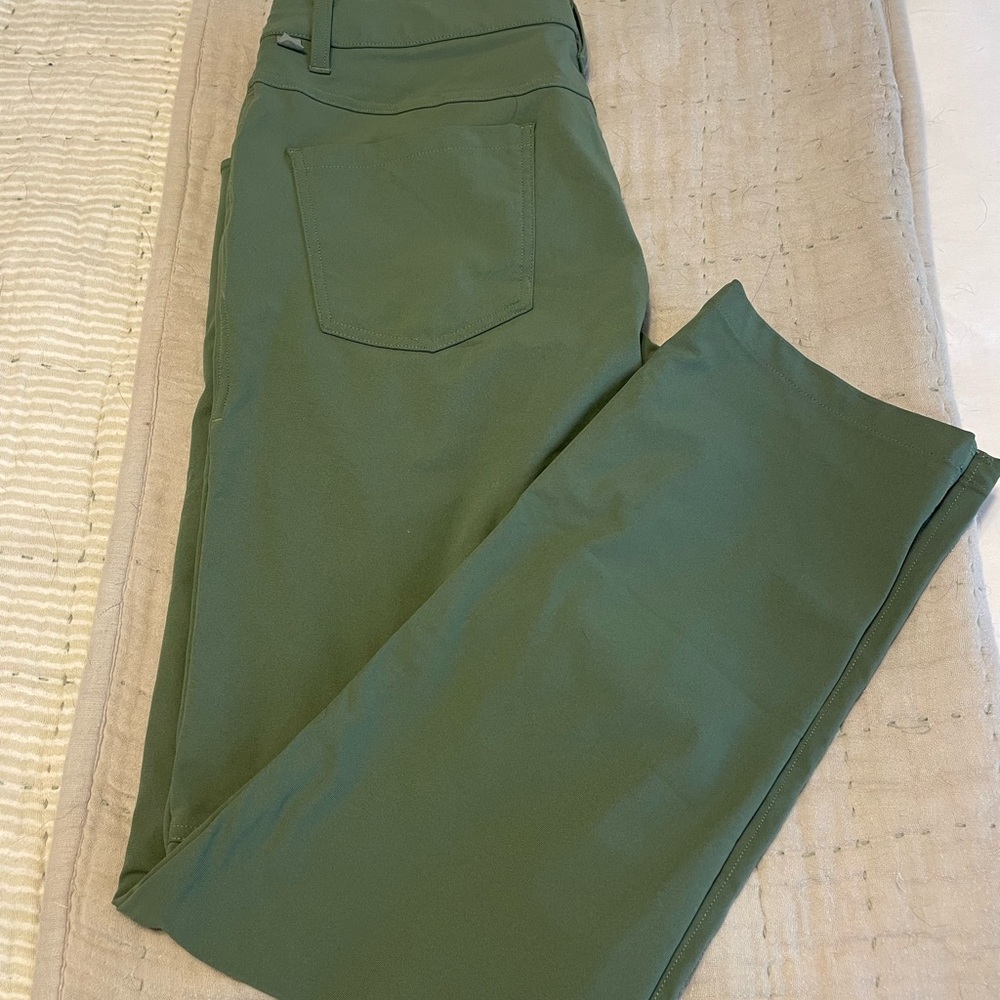 Lululemon Commission Pants